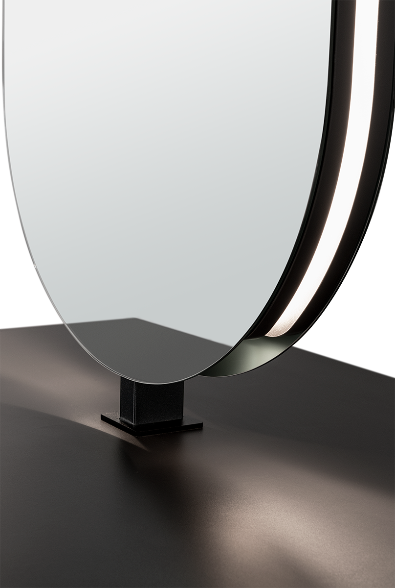 Clark_L31_Dark_Grey_detail.png